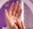घर पर अपने हाथों की त्वचा को मुलायम कैसे बनाएं: सरल नुस्खे